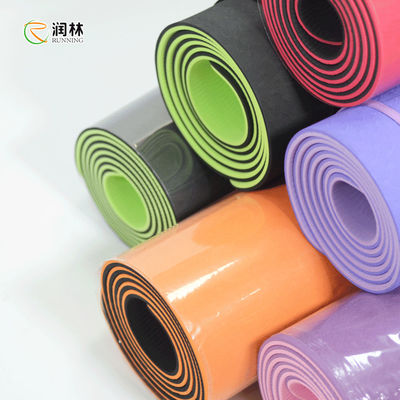 Tapis écologique de yoga de bande de Runlin, tapis à haute densité de forme physique de bande