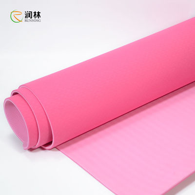GV matériel fonctionnant de tapis de yoga de forme physique de bande certifié pour des exercices de plancher